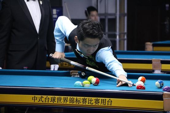 在讨论索博 在讨论索博